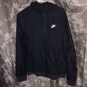 N I K E ✅WIndRunner (S)